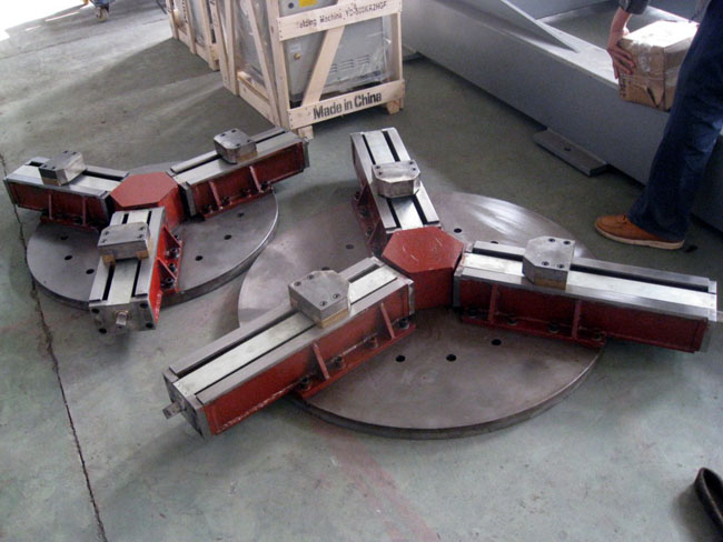 φ250-φ1200 3-jaw self-centering chuck